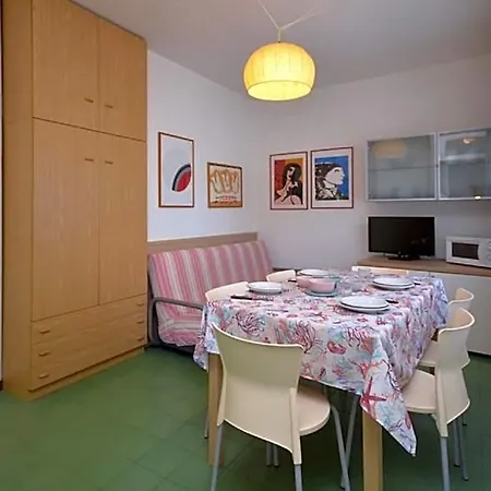 Warm Seaside Flat In